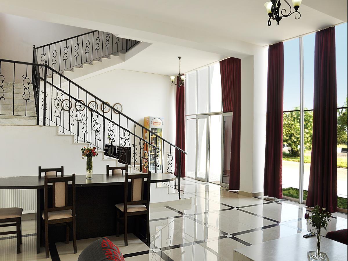 Grand Hotel Tbilisi Luaran gambar